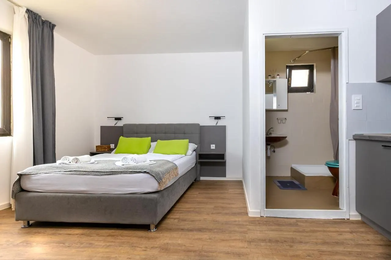 Apartments Dida Sime Starigrad Paklenica