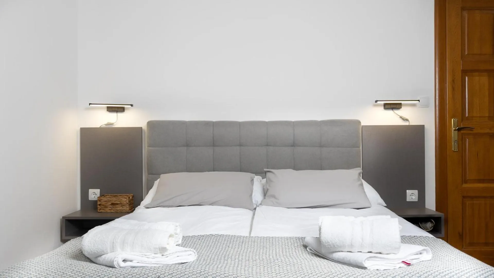 Apartments Dida Sime Starigrad Paklenica
