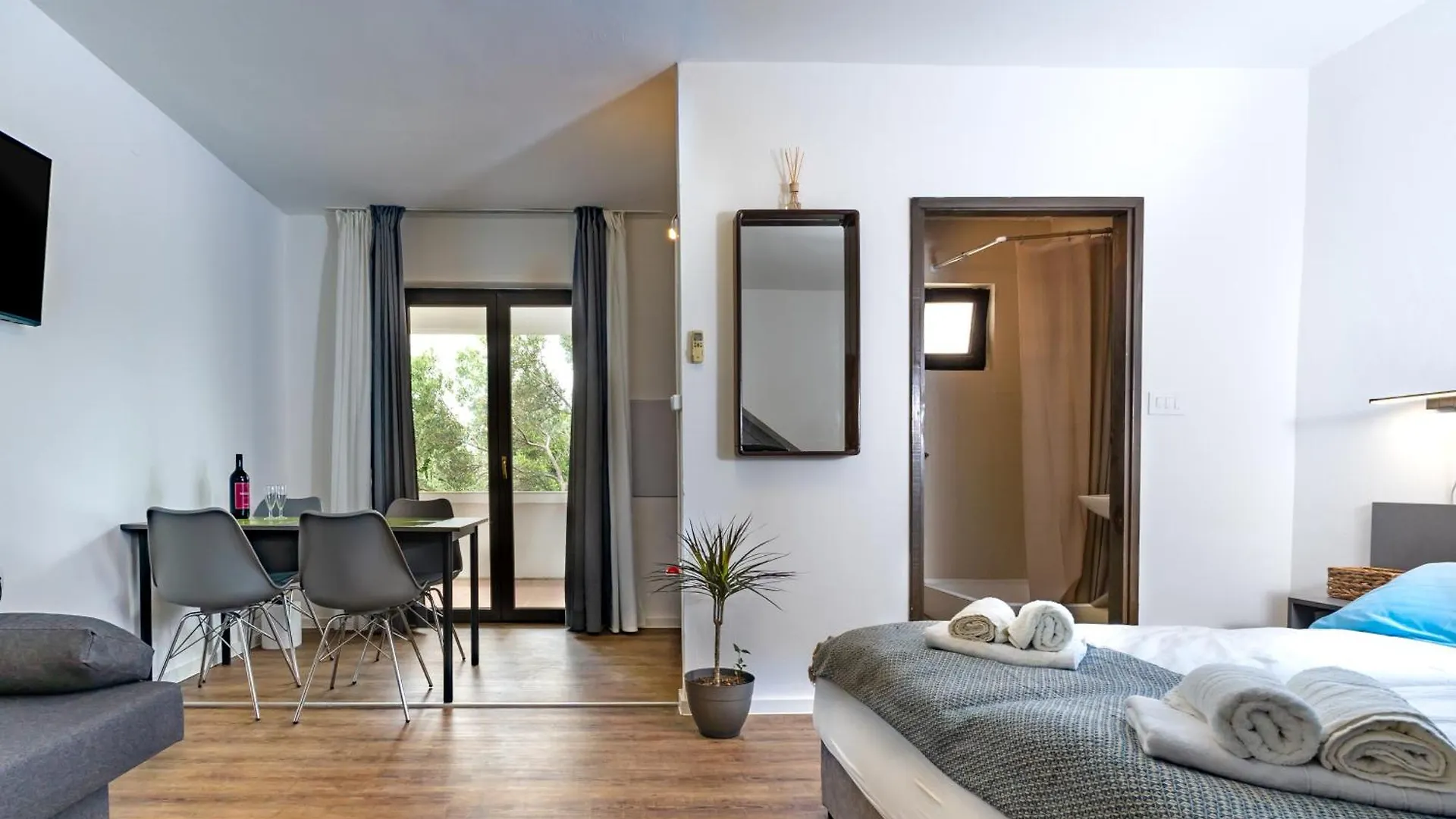 Apartments Dida Sime Starigrad Paklenica